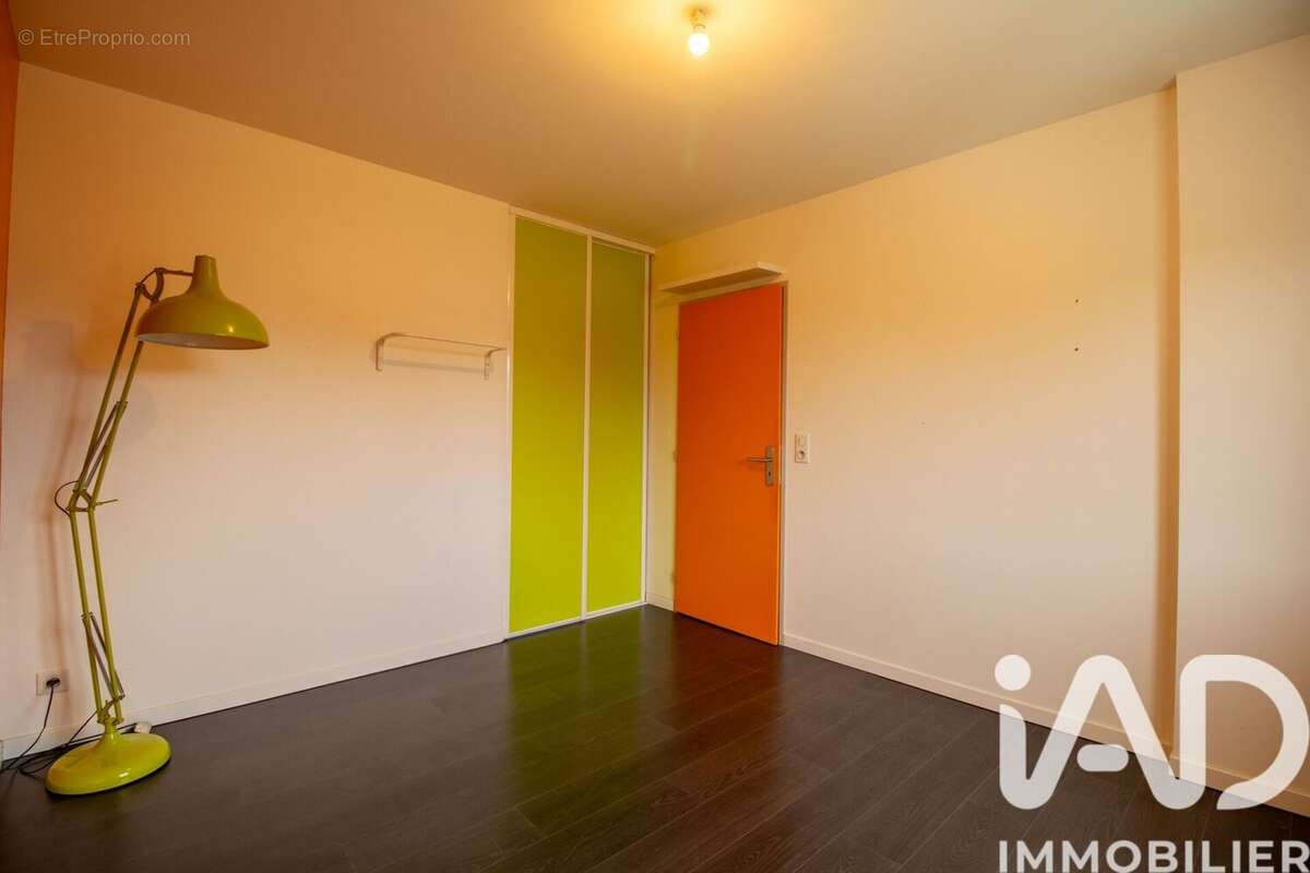 Photo 5 - Appartement à SAINT-JULIEN-EN-BORN
