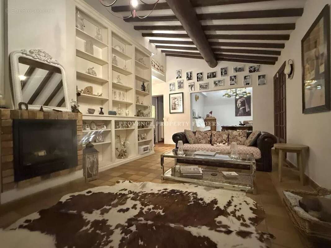 Maison à LORGUES