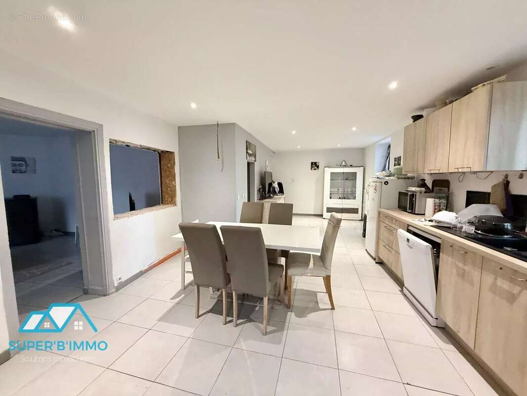 Maison à FRUGERES-LES-MINES