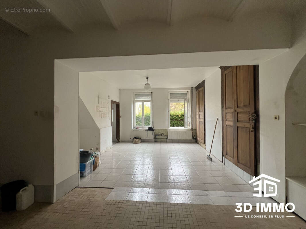 Maison à SAINS-DU-NORD