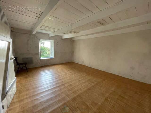 Maison à LE CLOITRE-PLEYBEN