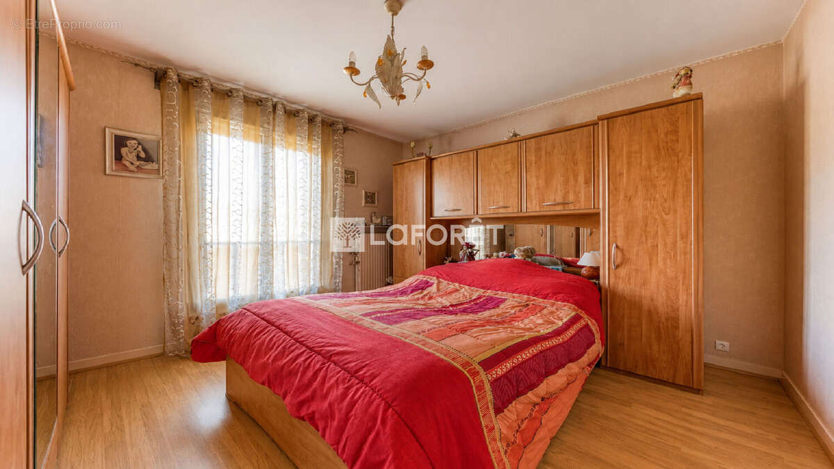 Maison à vendre à Roissy En Brie 4 pièce(s) 79.02 m2 - photo 5