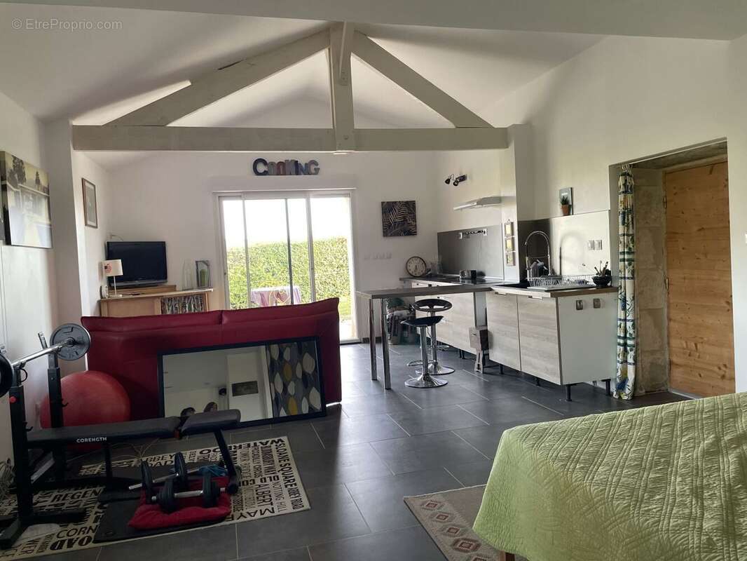 Proche CONDOM - Maison de campagne secteur CASTERA-VERDUZAN sur 10.095m² de terrain. - photo 9