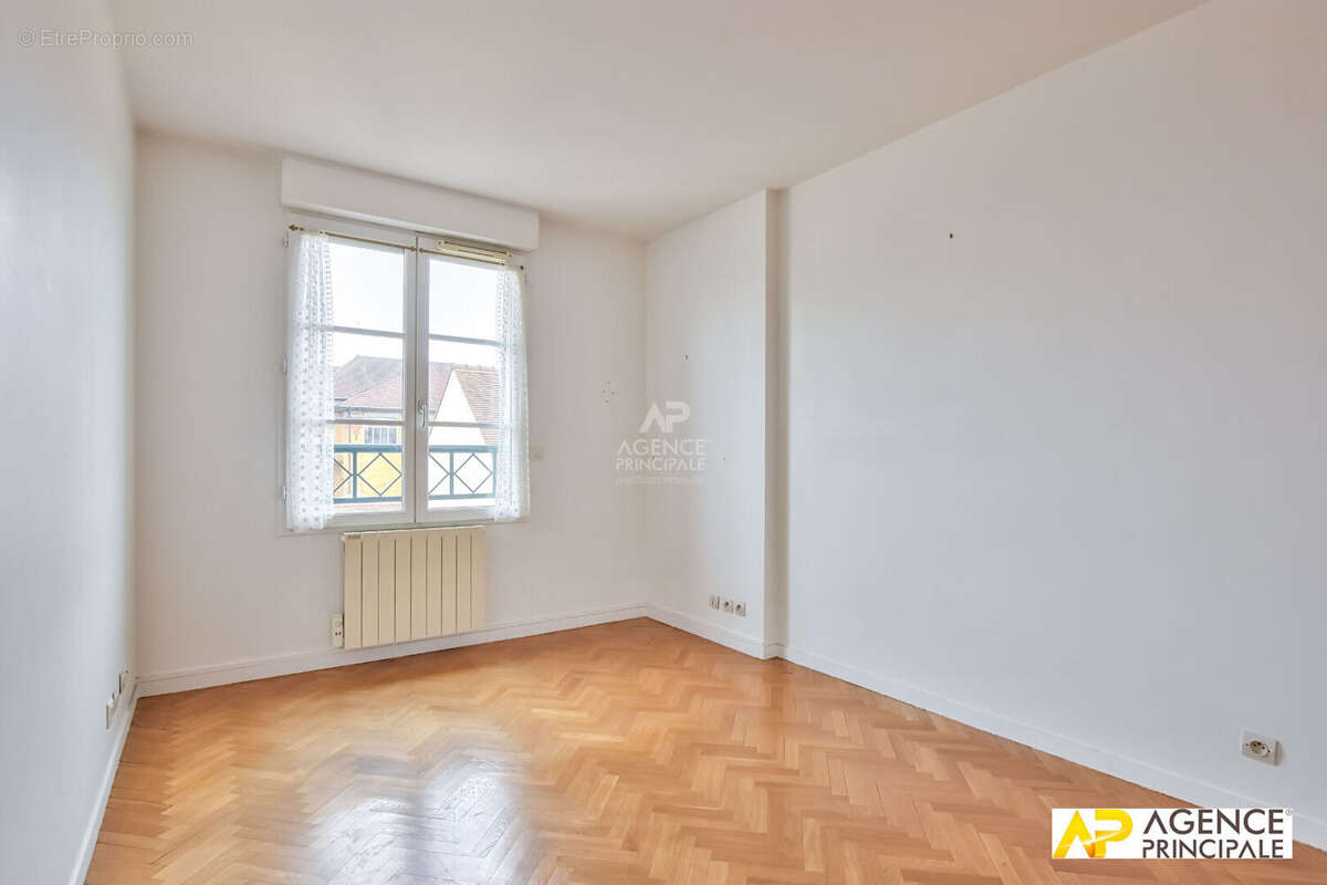 Appartement à MAISONS-LAFFITTE