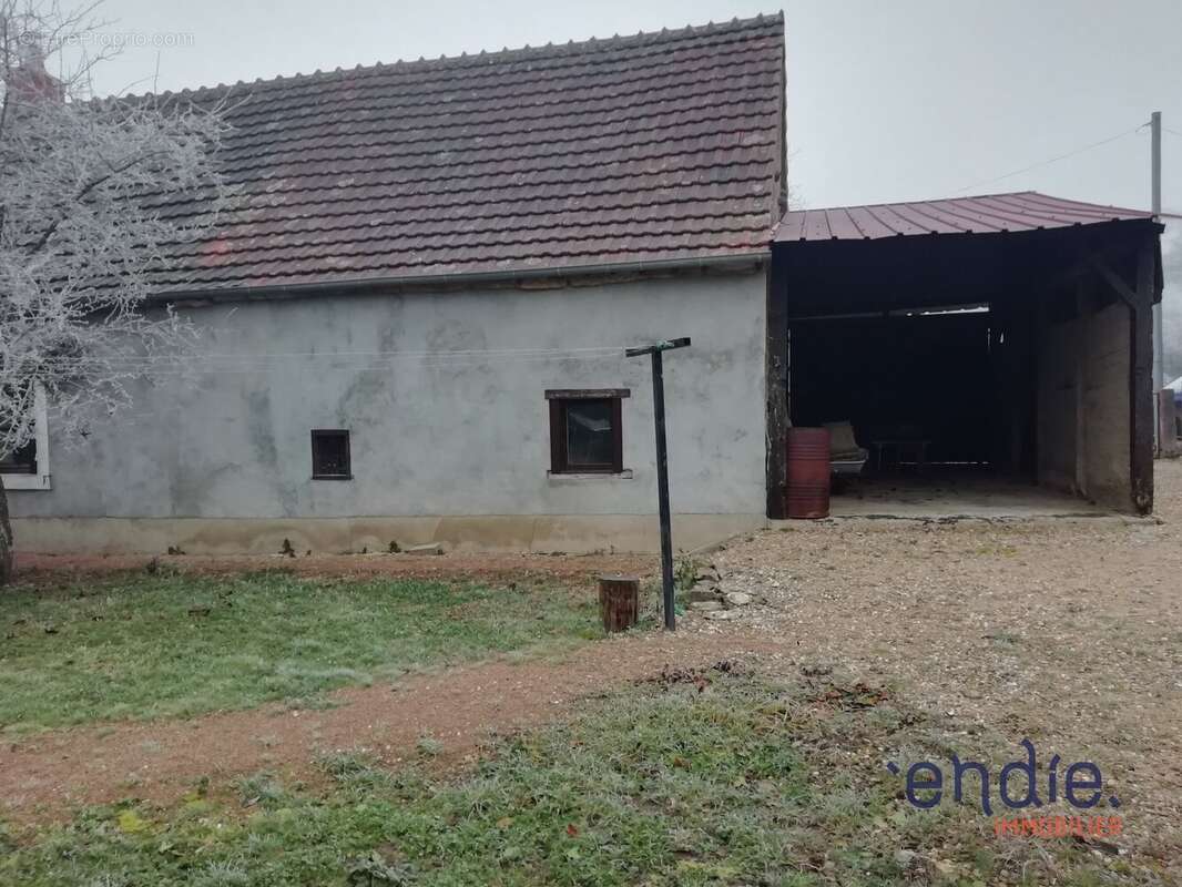 Maison à OUROUER-LES-BOURDELINS