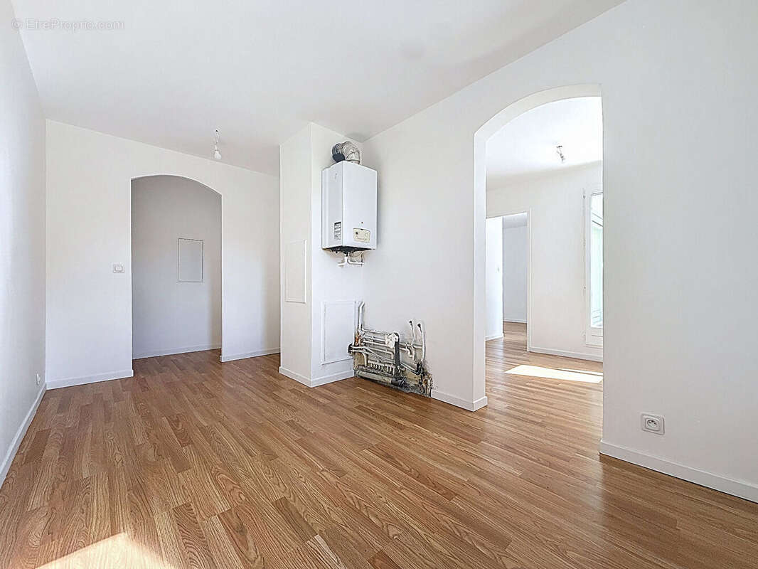 Appartement à VALBONNE