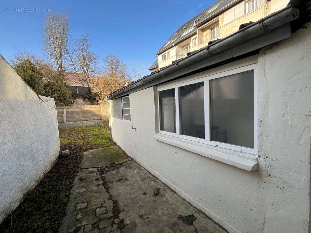 Maison à MALESHERBES