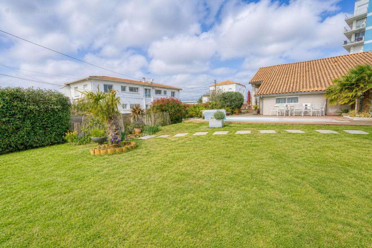 Charmante villa avec vue mer et piscine à St Georges - photo 31