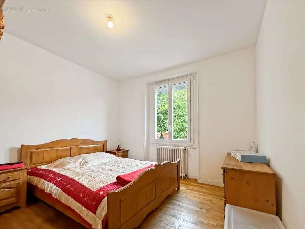 Maison à RAZAC-SUR-L&#039;ISLE