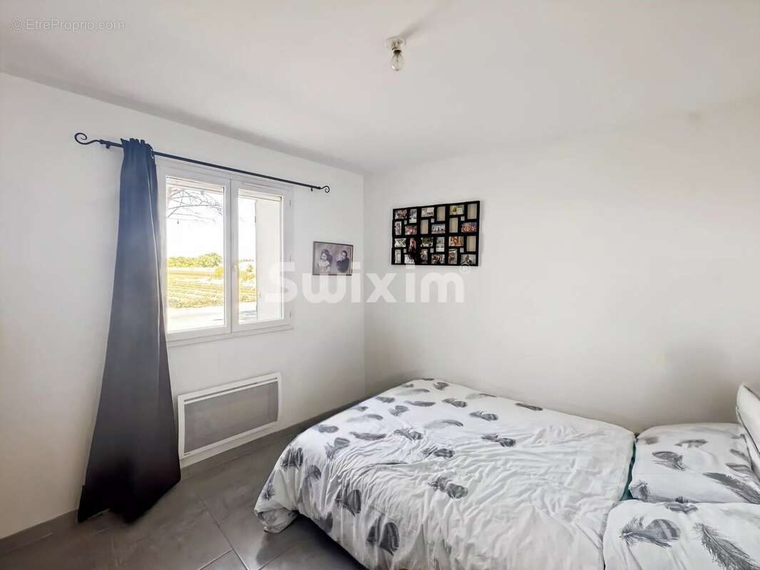 Appartement à SAINTE-CECILE-LES-VIGNES
