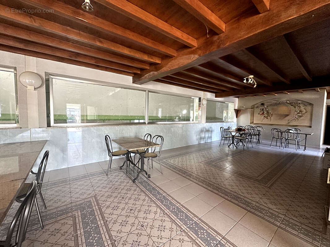 Local commercial, zone de pey, restaurant, trinquet - photo 9