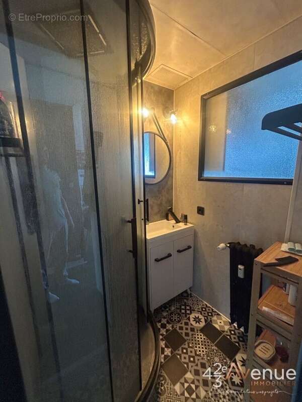 Appartement 53 m² à Saint-Etienne  - photo 7
