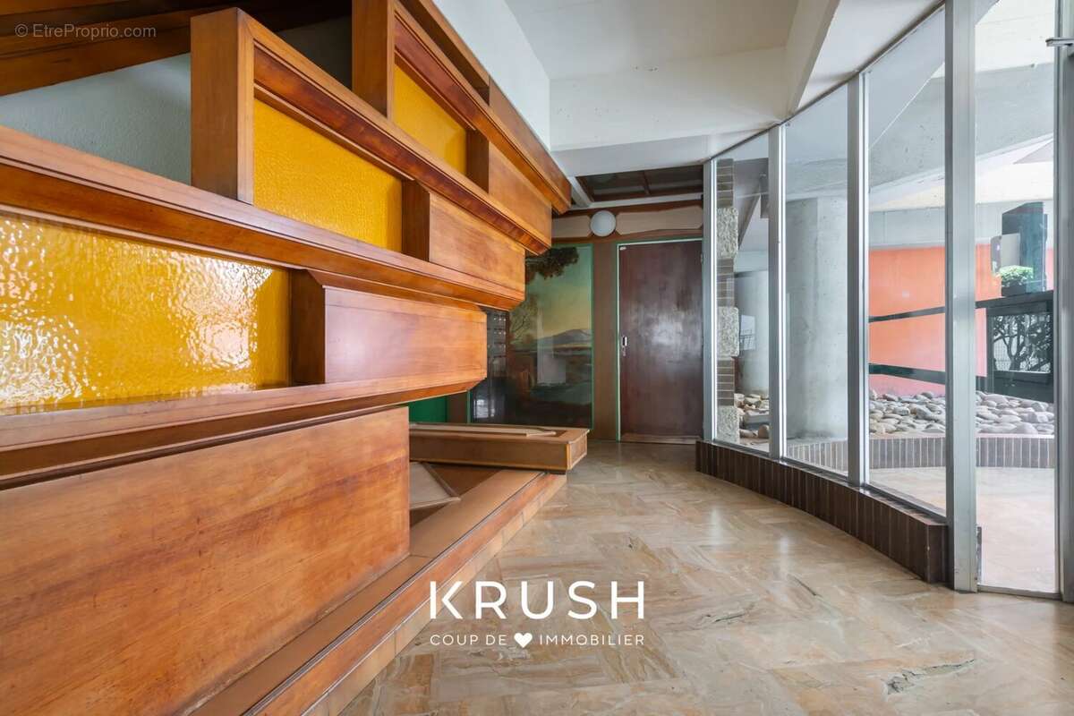 Appartement à MARSEILLE-2E