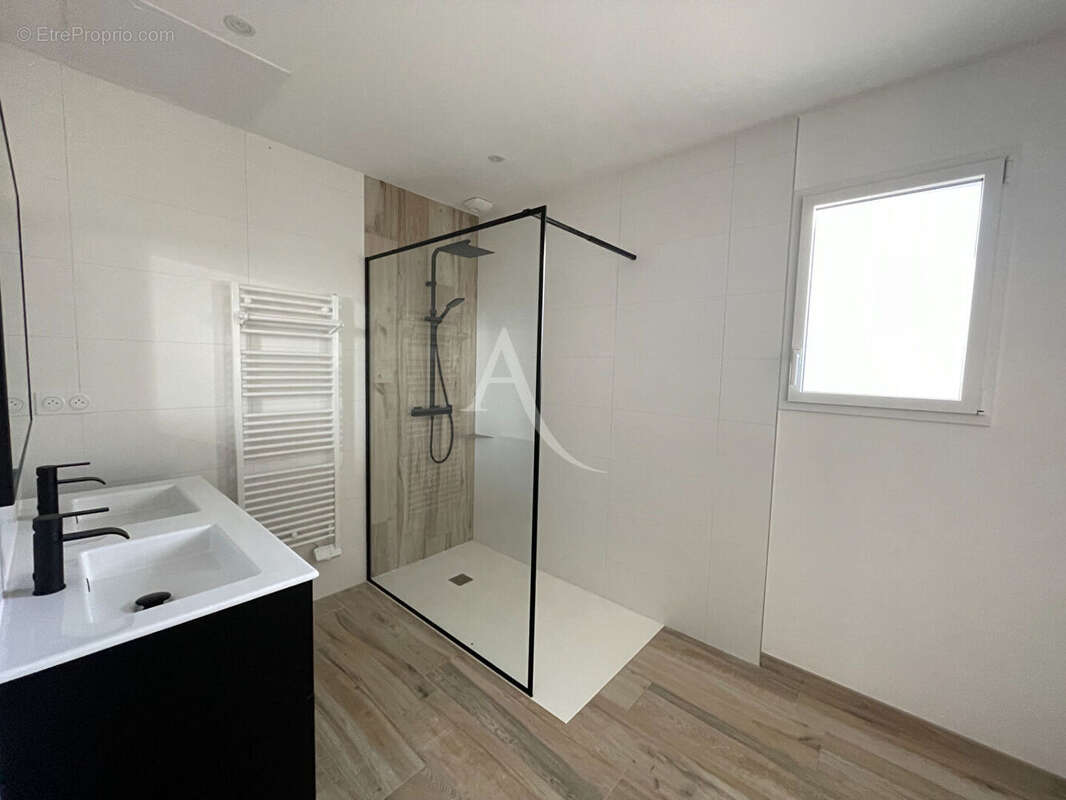 Maison à SAINT-HILAIRE-LA-FORET