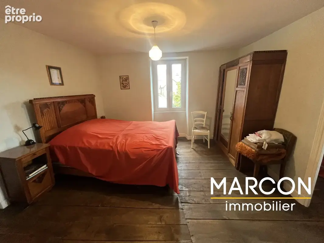Maison 6 pièces 106 m² à vendre à Crocq (23260) - photo 4
