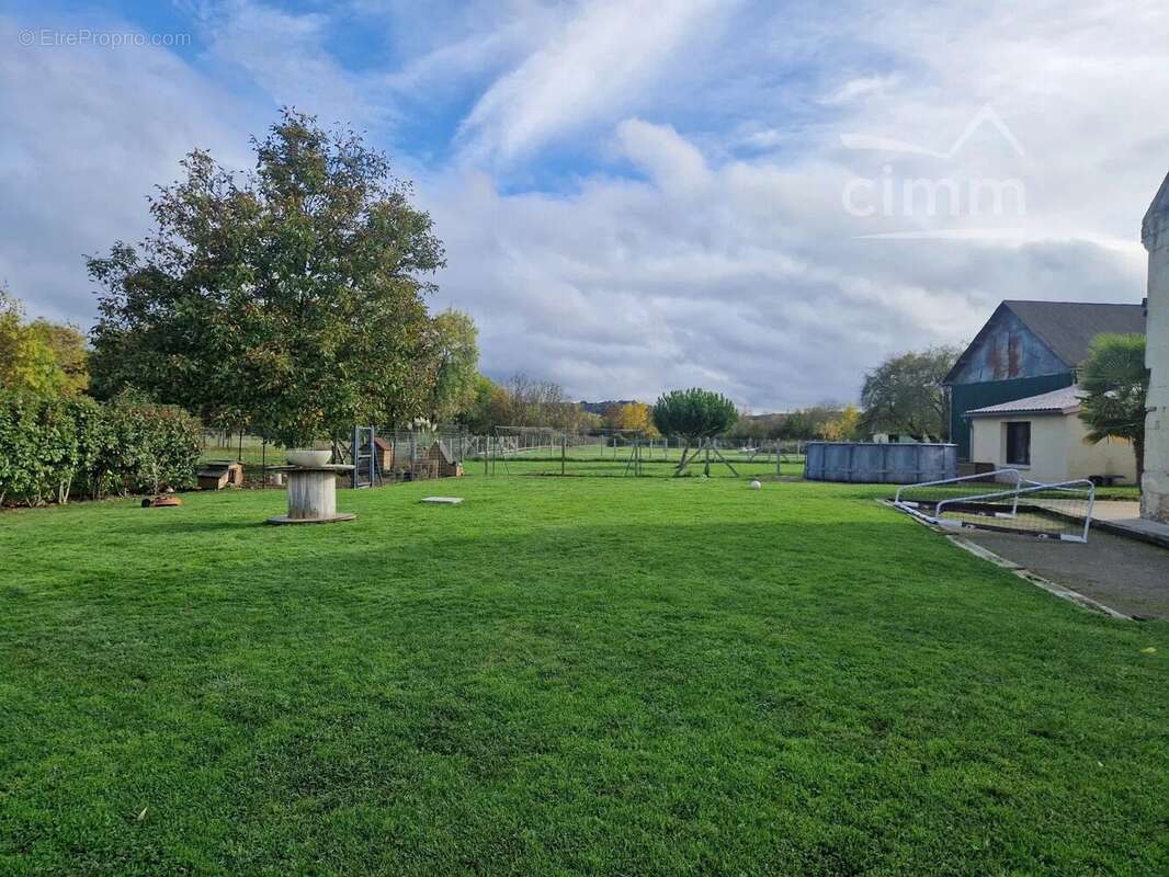 Maison à SAVONNIERES