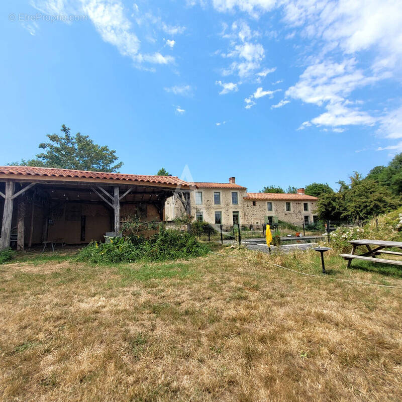 Maison à LE CHAMP-SAINT-PERE
