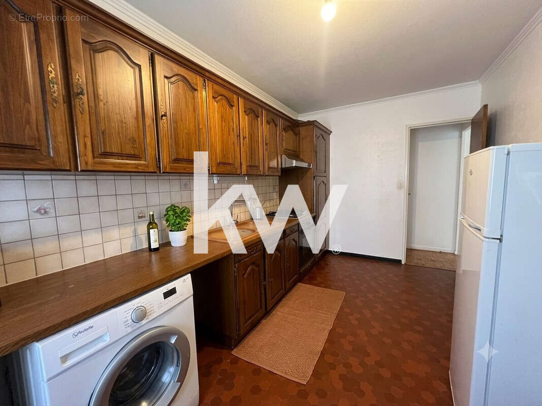 Appartement 66 m² à Saint-Etienne  - photo 3