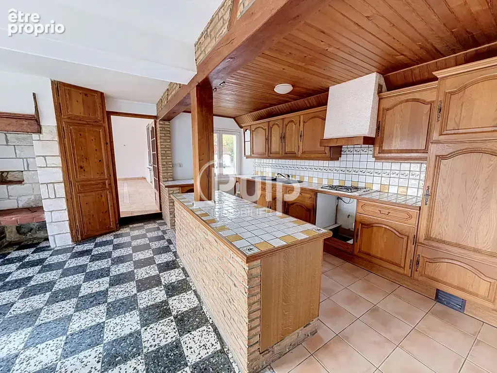 Grigny - Maison semi plain-pied de 232 m², 5 chambres - photo 4