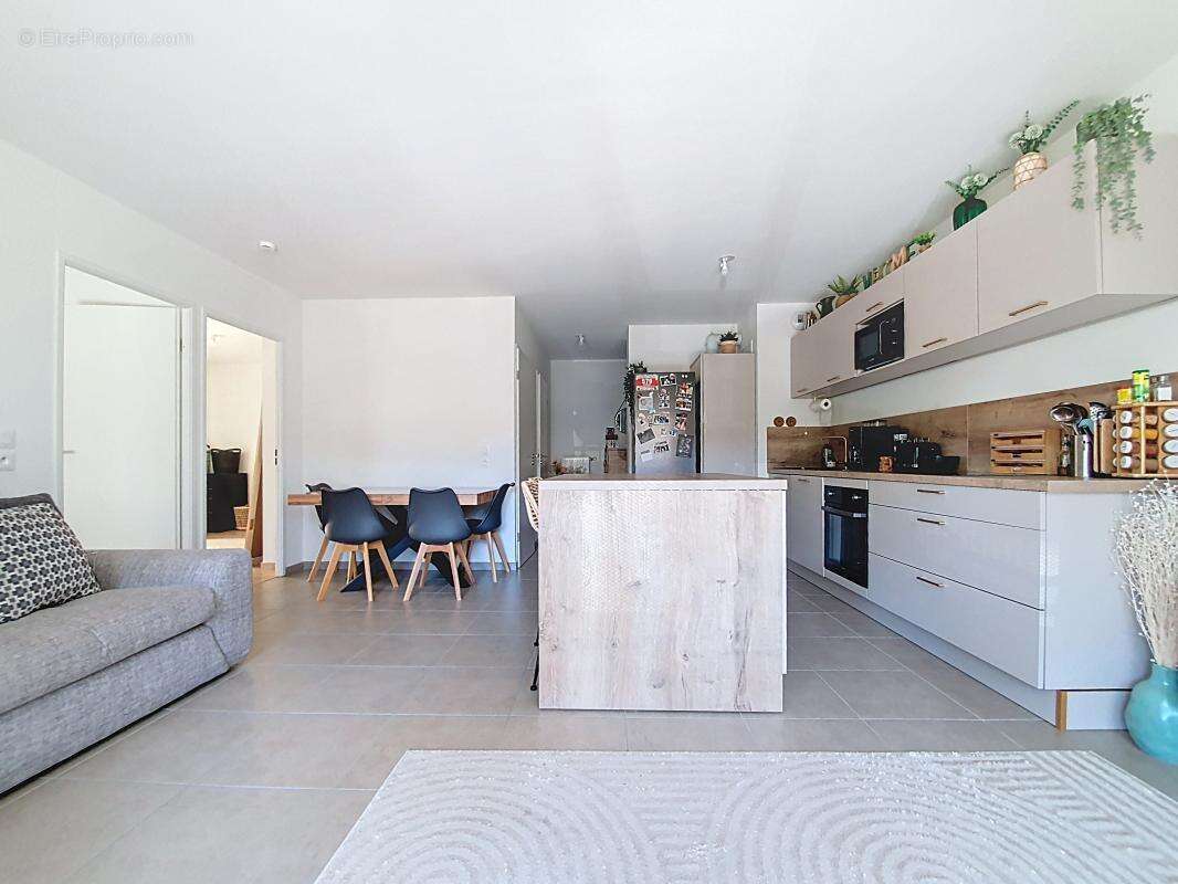 Appartement à PONT-EVEQUE