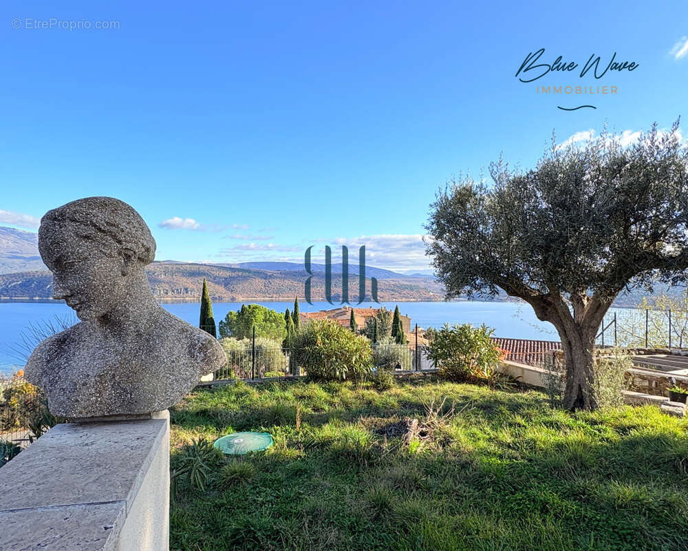 Maison à SAINTE-CROIX-DU-VERDON
