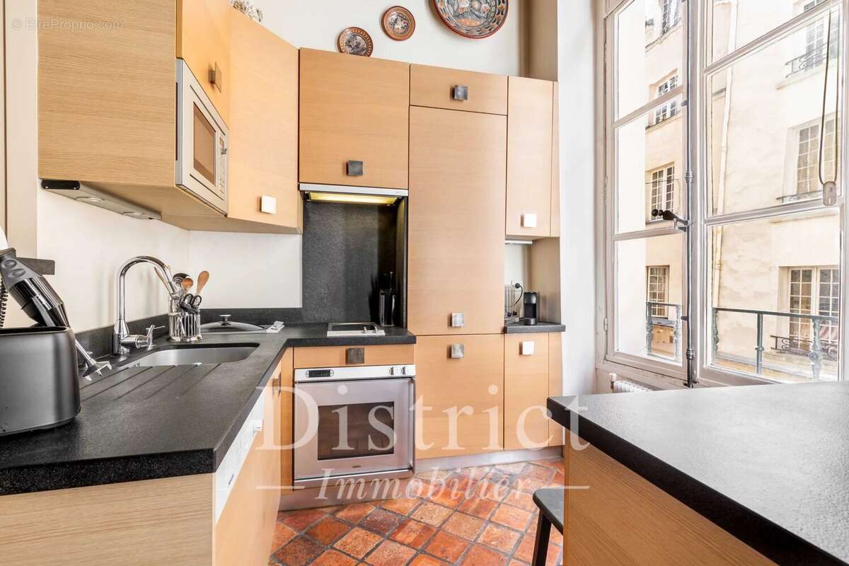 Appartement à PARIS-4E