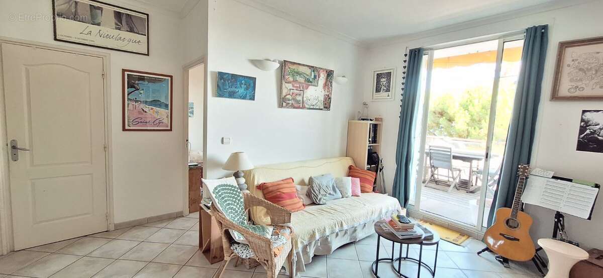 Appartement 46 m² à Saint-Cyr-Sur-Mer  - photo 10