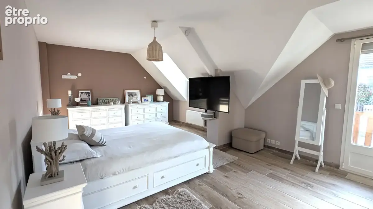 Maison familiale contemporaine de 165 m² : Prestations haut de gamme, moderne. - photo 4
