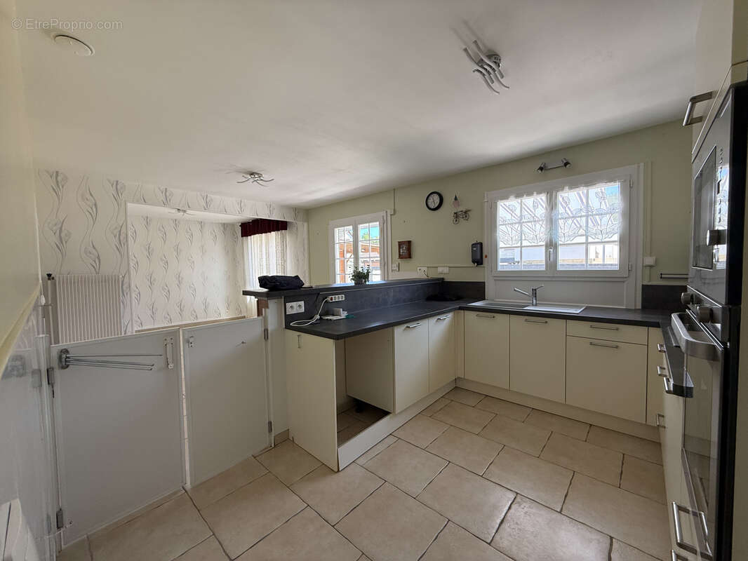 Maison de plain-pied - Salbris - photo 3