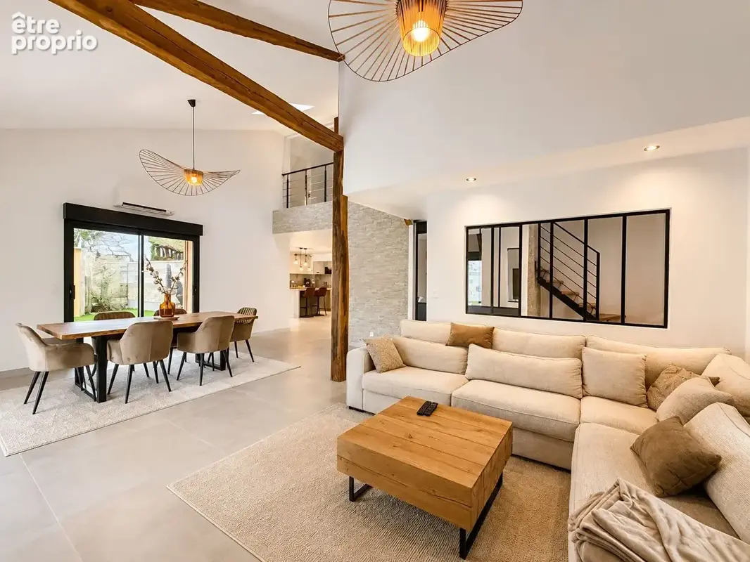 Coup de coeur pour cette maison rénovée de 200m² au sol, jardin de 300m² environ - photo 3