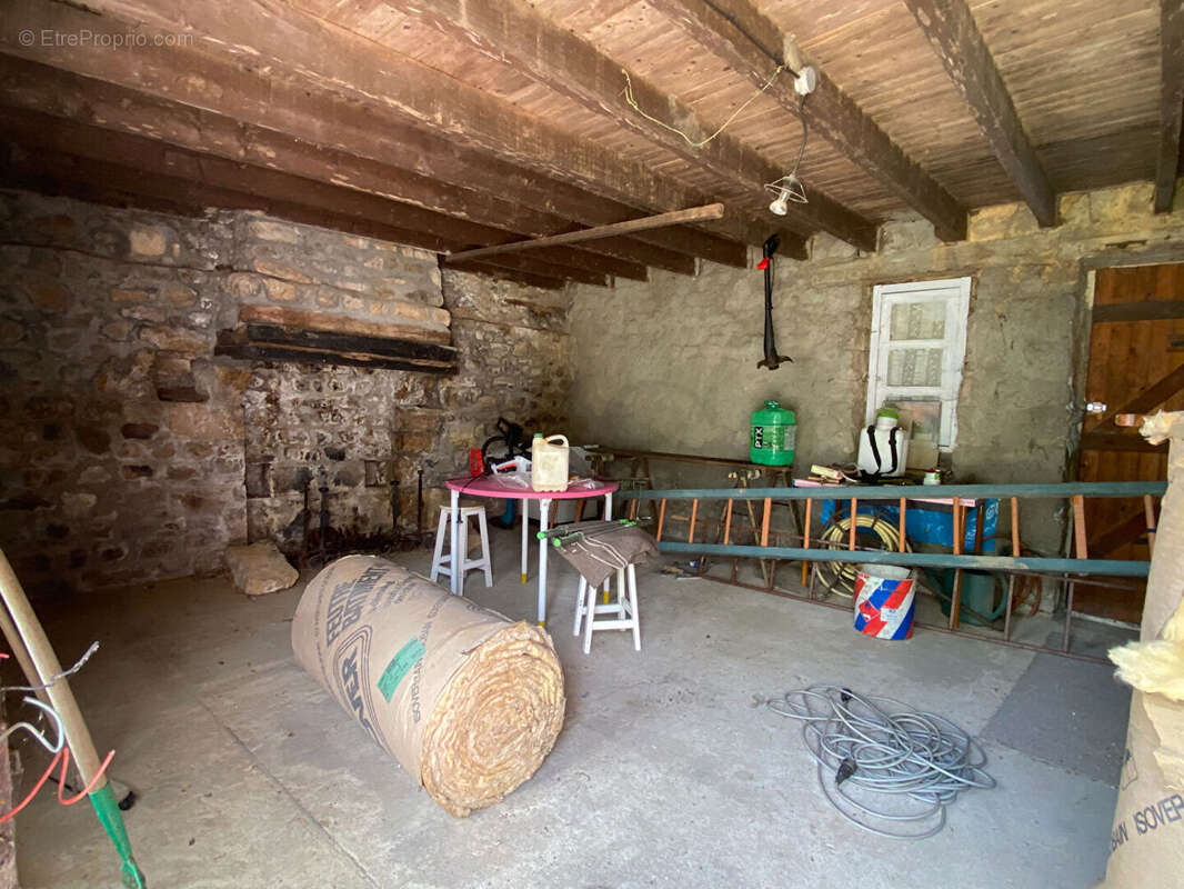 Maison à CHAMPSECRET