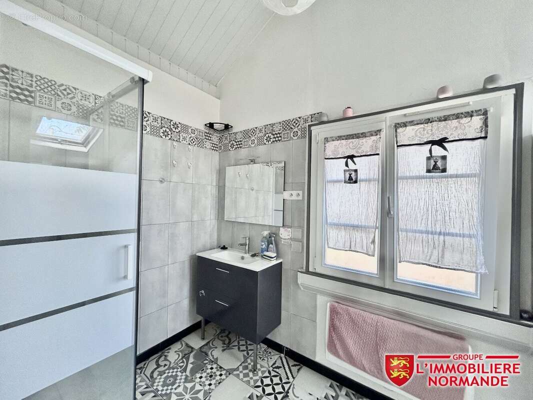 Maison à BONNIERES-SUR-SEINE