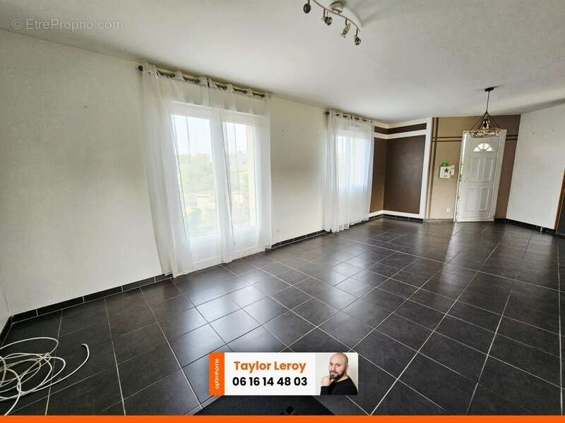 Maison à FONTAINE-LE-DUN