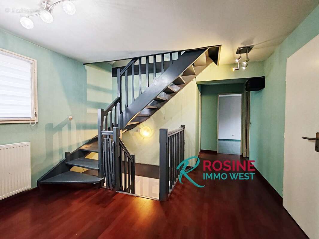 Maison à COURCOURONNES