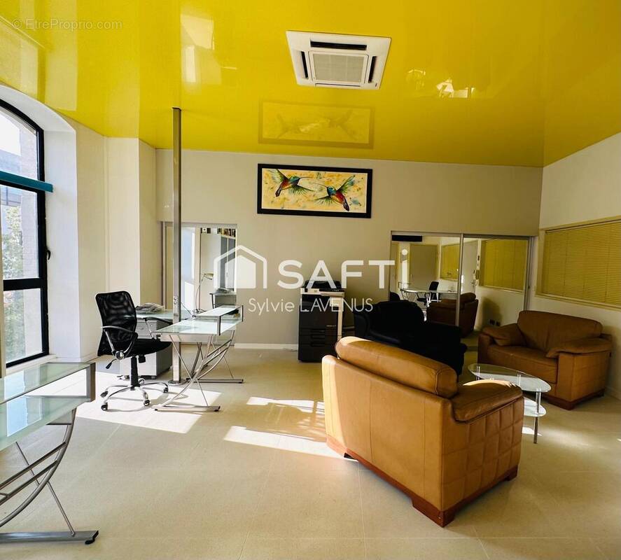 Photo 1 - Commerce à SOISSONS