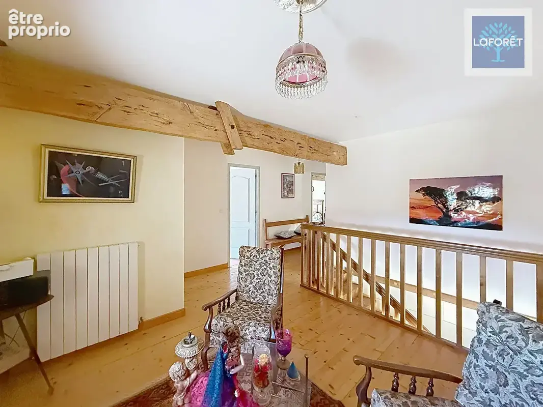 Propriété de caractère en pierre de 296 m² au coeur d'un écrin de verdure - photo 6