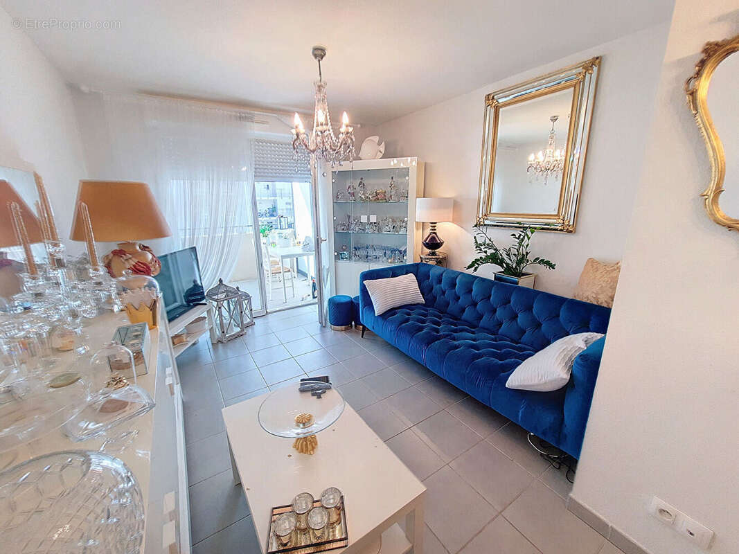 Appartement à MARSEILLE-4E