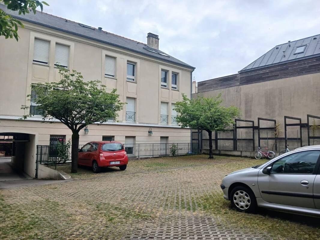 Parking à VERSAILLES