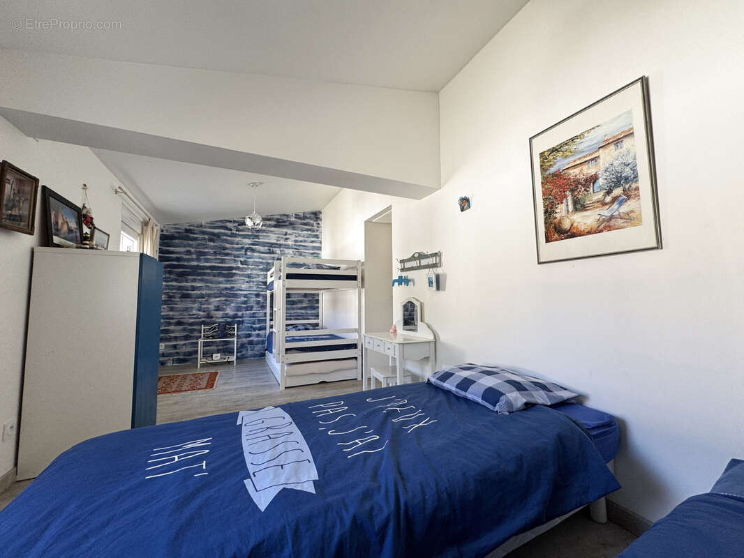 Appartement 100 m2 environ à Meschers/Gironde - photo 9