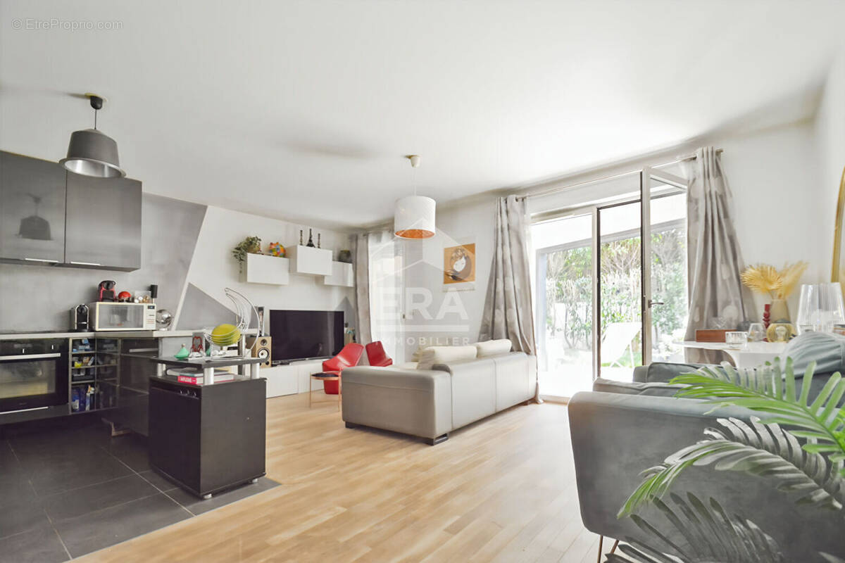 Appartement à ISSY-LES-MOULINEAUX