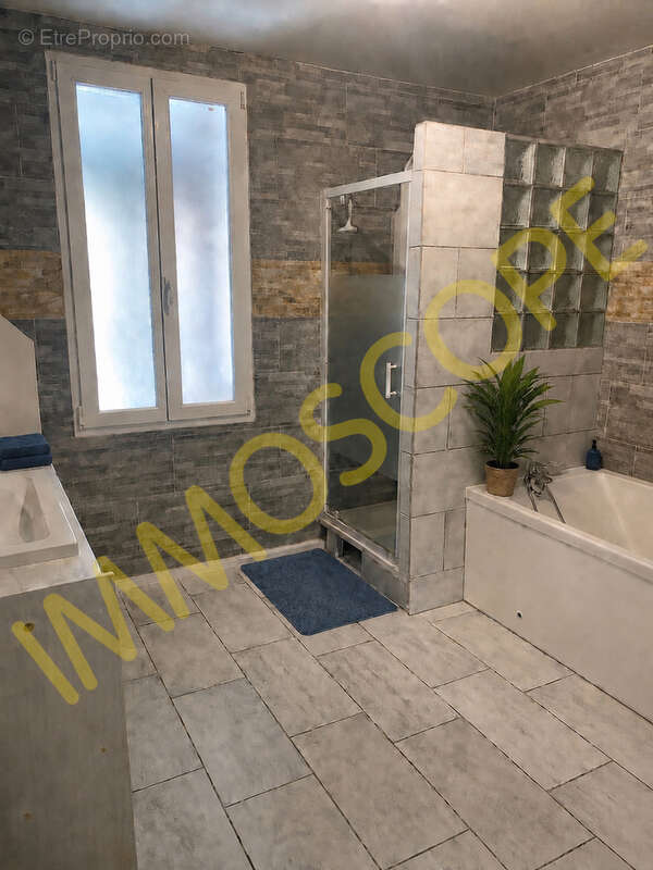 Maison de style arcachonnais   Centre-ville de Belin-Béliet   Environ 143 m2 sur une parcelle de 593 m2 - photo 6