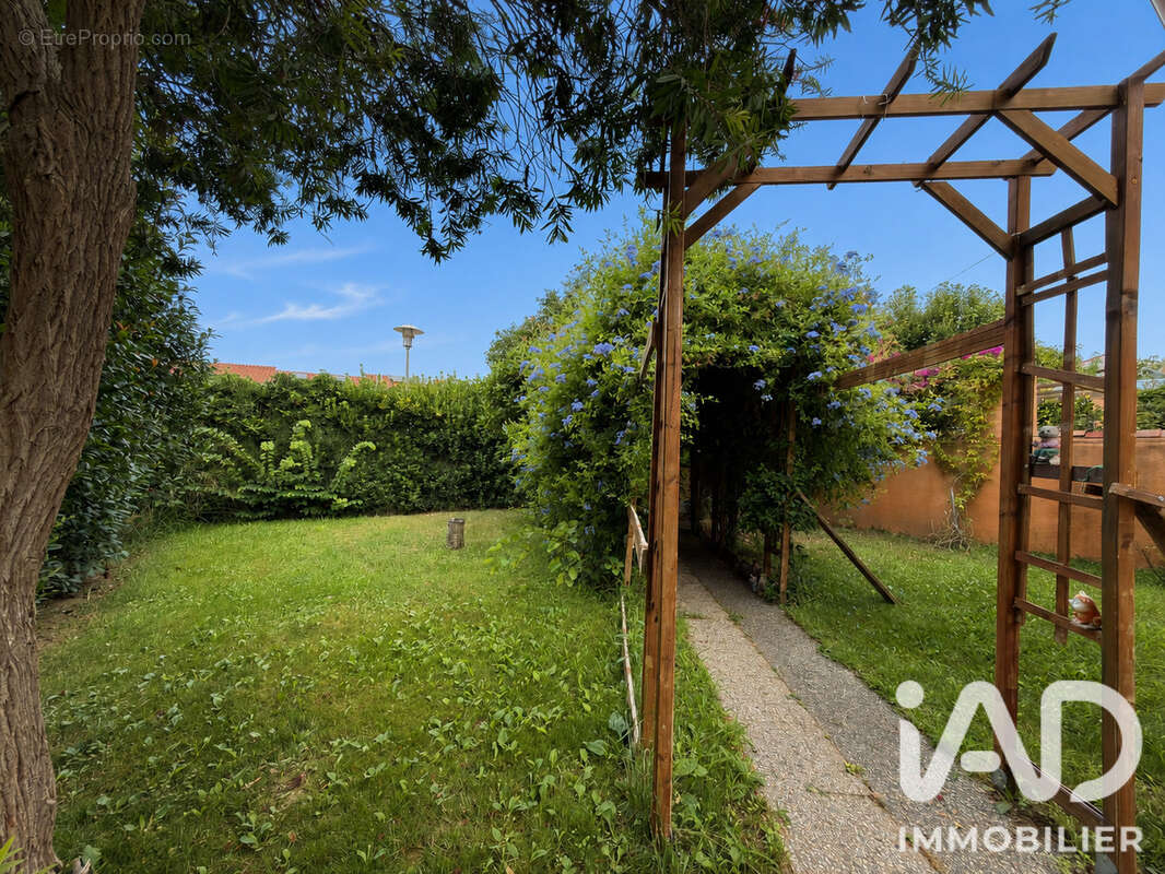 Maison 95 m² à Saint-Hippolyte  - photo 6