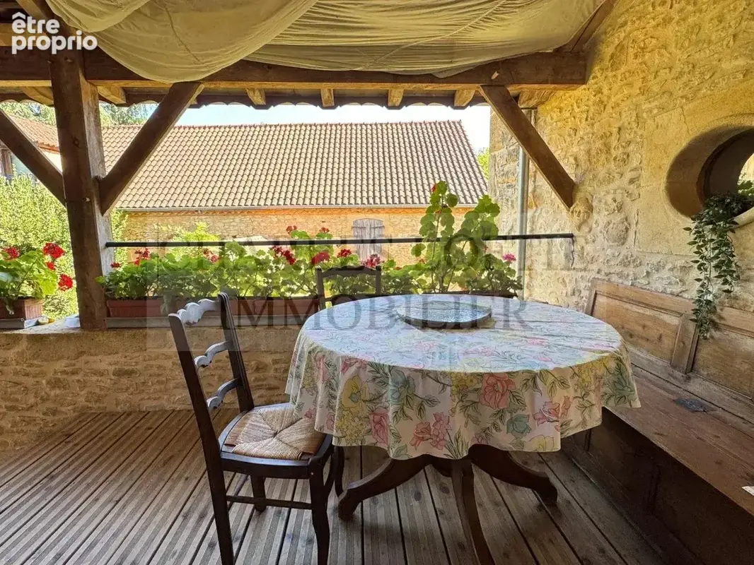 Ensemble en pierre avec gîte et piscine sur un terrain de 8 804 m² dans un hameau paisible en Bouriane - photo 15