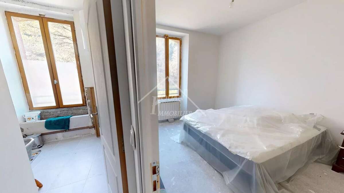 Maison à SAINT-ELOY-LES-MINES