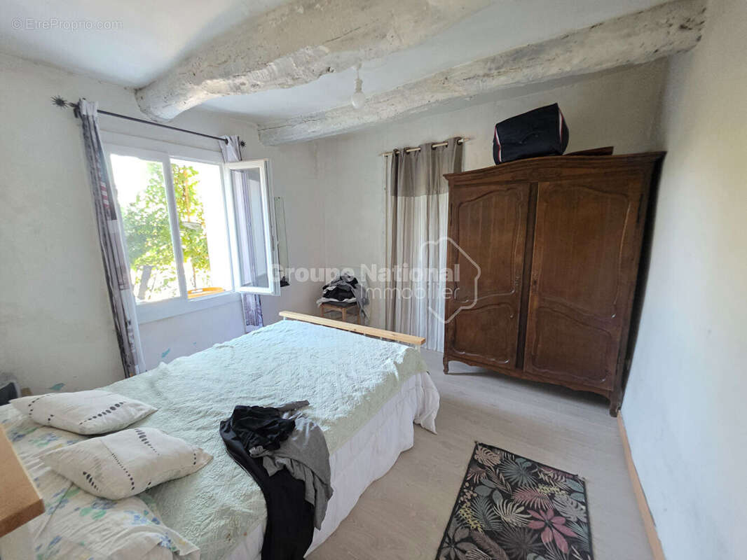 Bas de villa en campagne à Saint-Julien-le-Montagnier (83560) - photo 8