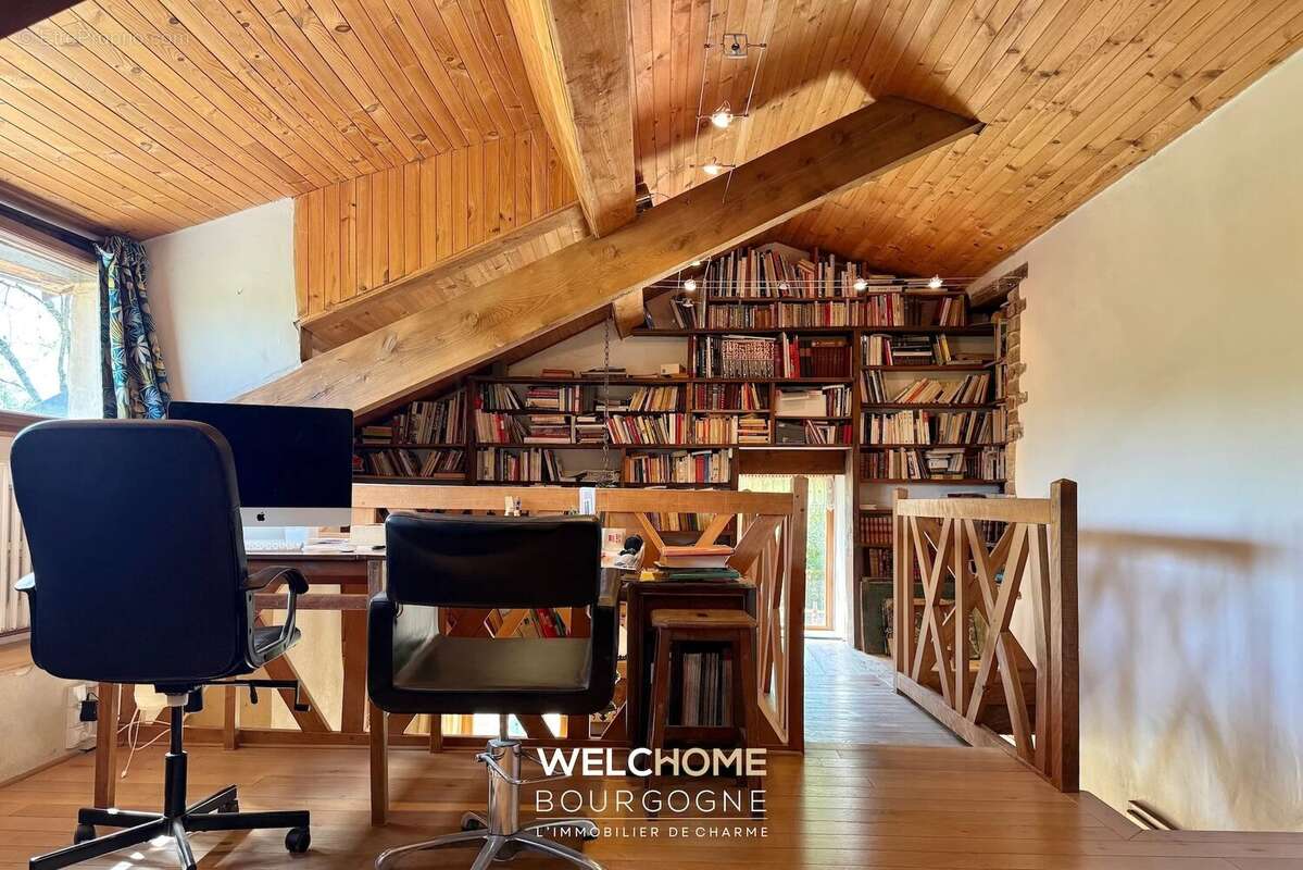 Maison à MONT-SAINT-VINCENT