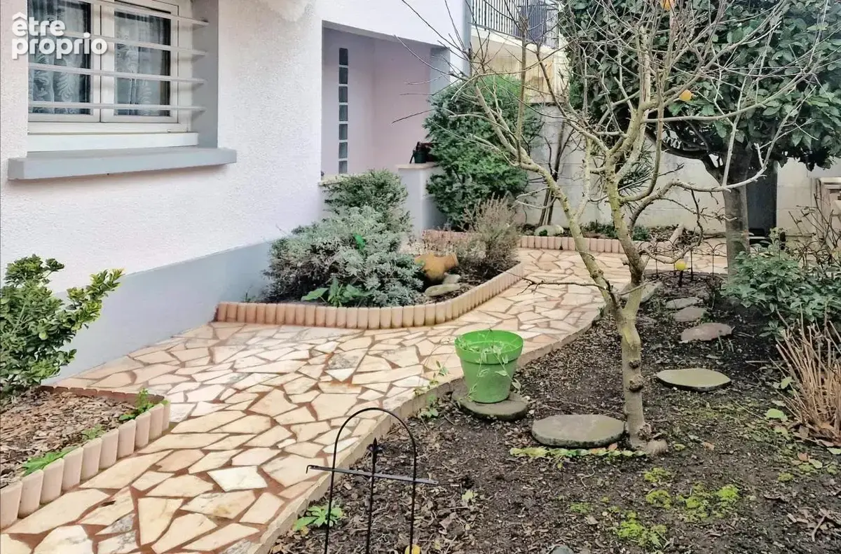 Ormesson sur Marne : maison familiale 184 m², 5 chambres, jardin et garage, proche commerces - photo 2