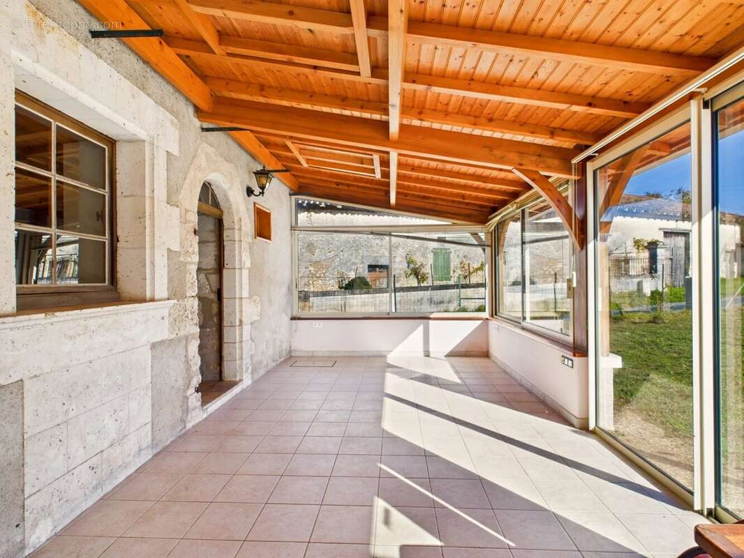 Maison à BERTRIC-BUREE