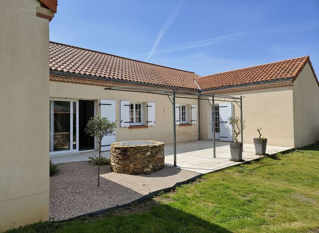 Maison à LA JUMELLIERE