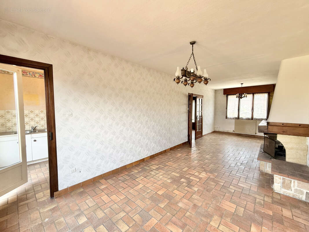 Maison semi individuelle avec jardin et garage - photo 5